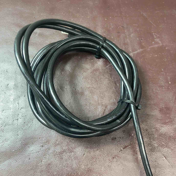 【中古品】マキタ(makita) 電動ハンマ HM0830【東大和店】
