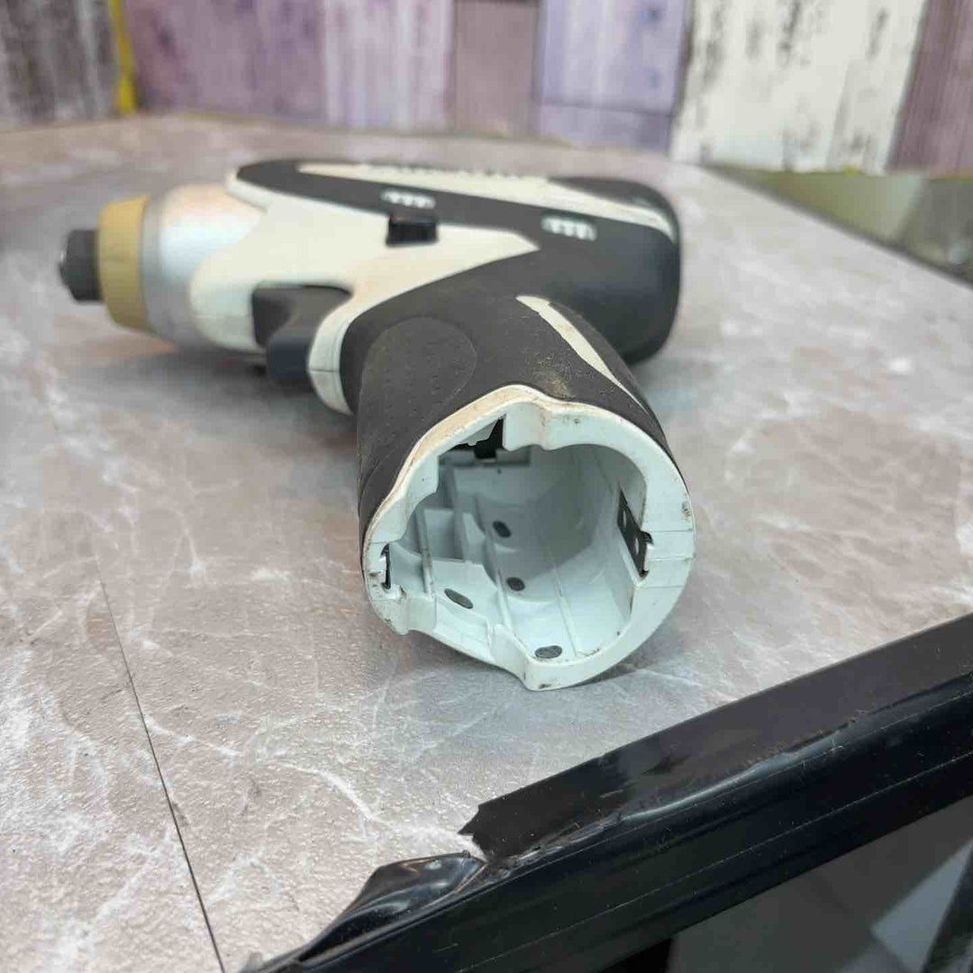 ☆マキタ(makita) コードレスインパクトドライバ TD090DWXW【八潮店】