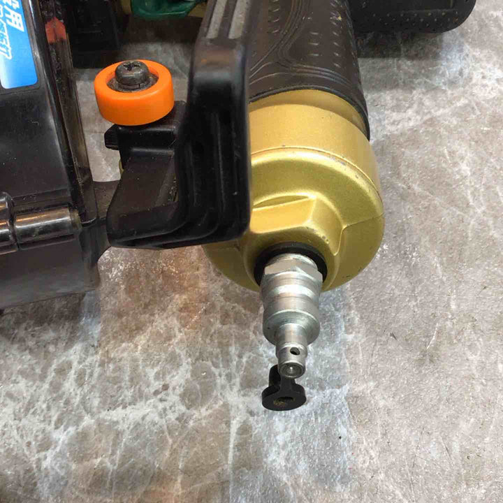 ★ハイコーキ(HIKOKI ※旧:日立工機) 高圧エア釘打ち機 NC50H【八潮店】