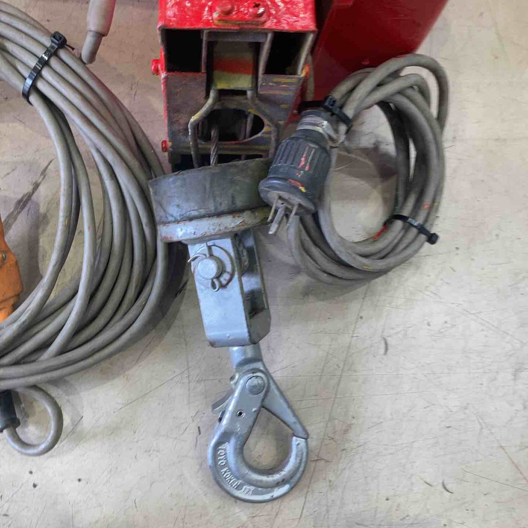 【店頭受取り限定】◇トーヨーコーケン(TKK) 電動ウインチ(ワイヤー) ベビーホイスト BH-830【町田店】