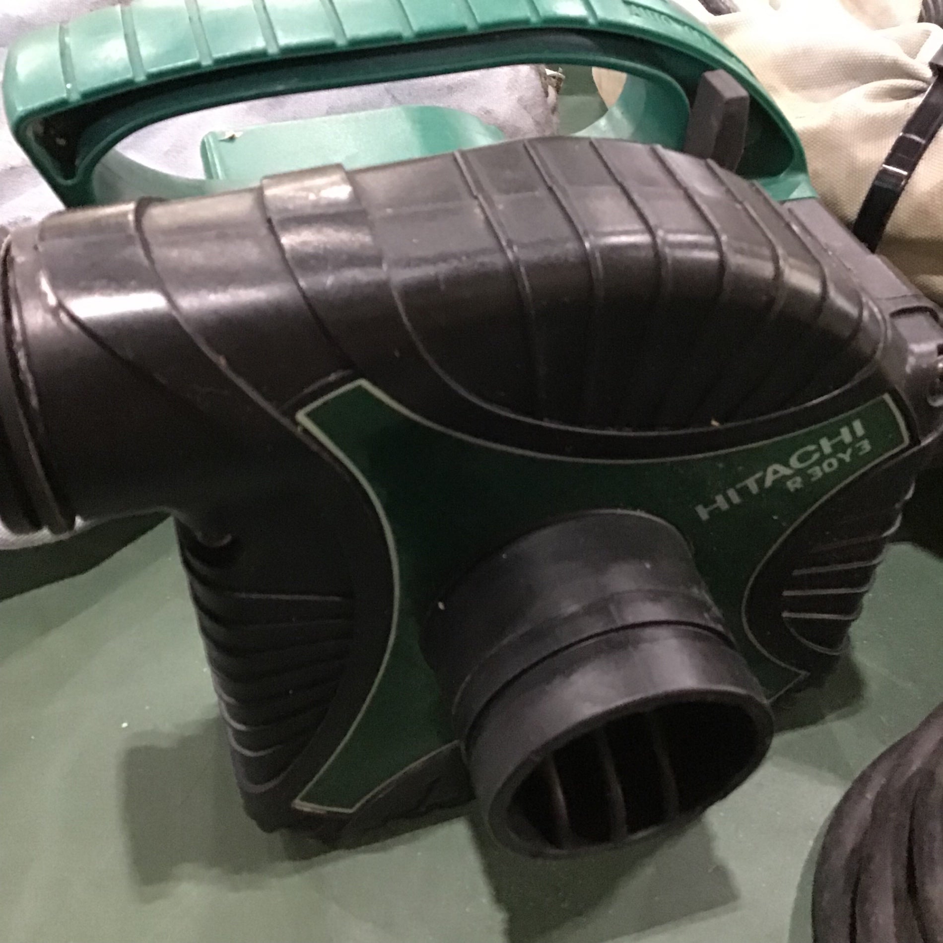 日立 HITACHI R30Y3 集じん機 中古品 【ハンズクラフト宜野湾店】 ハンズクラフト安佐北店】日立 小型集じん機 R30Y3