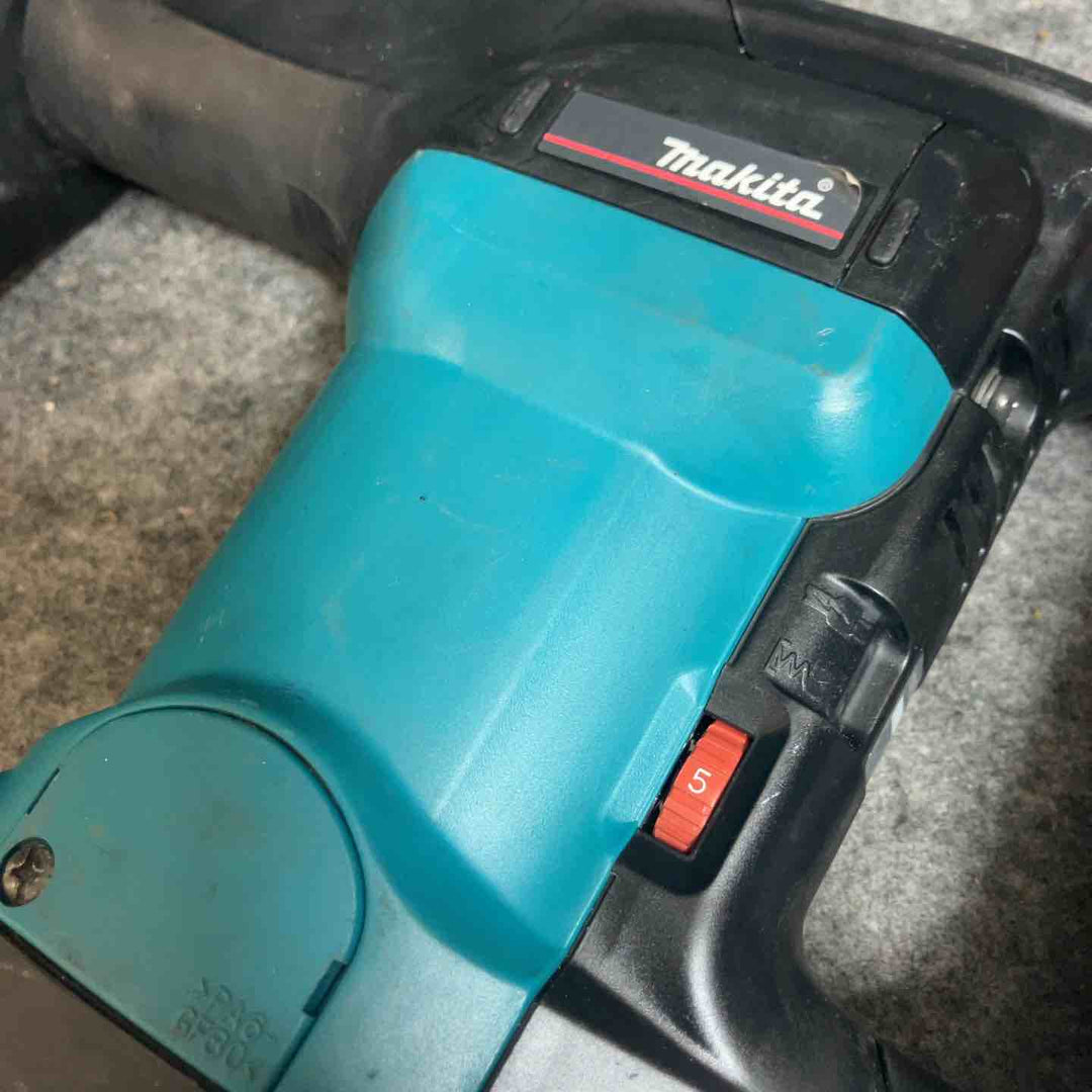 ◇マキタ(makita) 電子ハンマ HM0860C ブルポイント・チゼルおまけ付【桶川店】