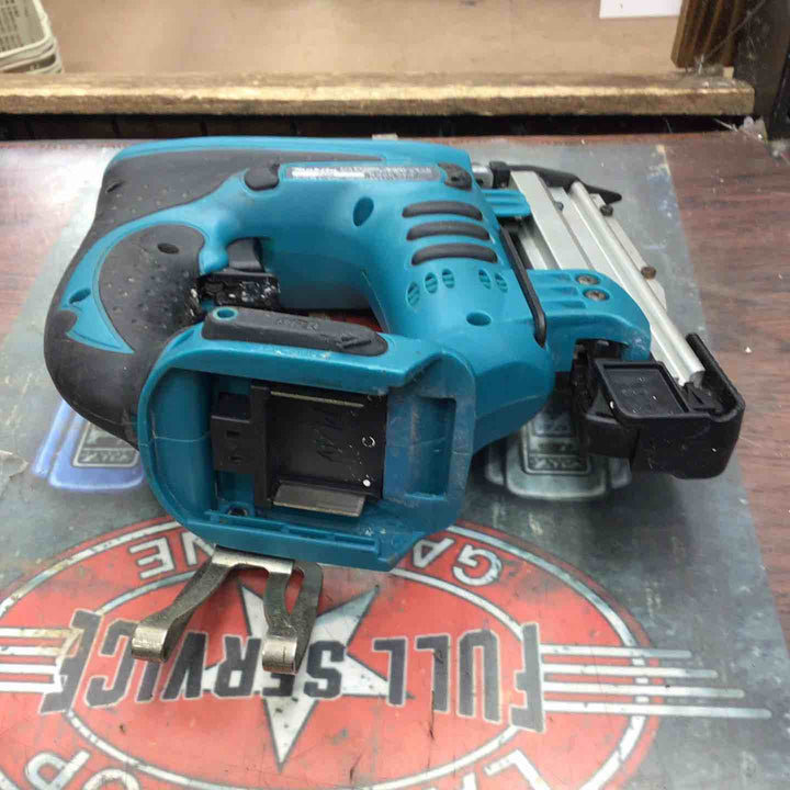 ◇マキタ(makita) コードレスピンネイラ PT350DZK【草加店】