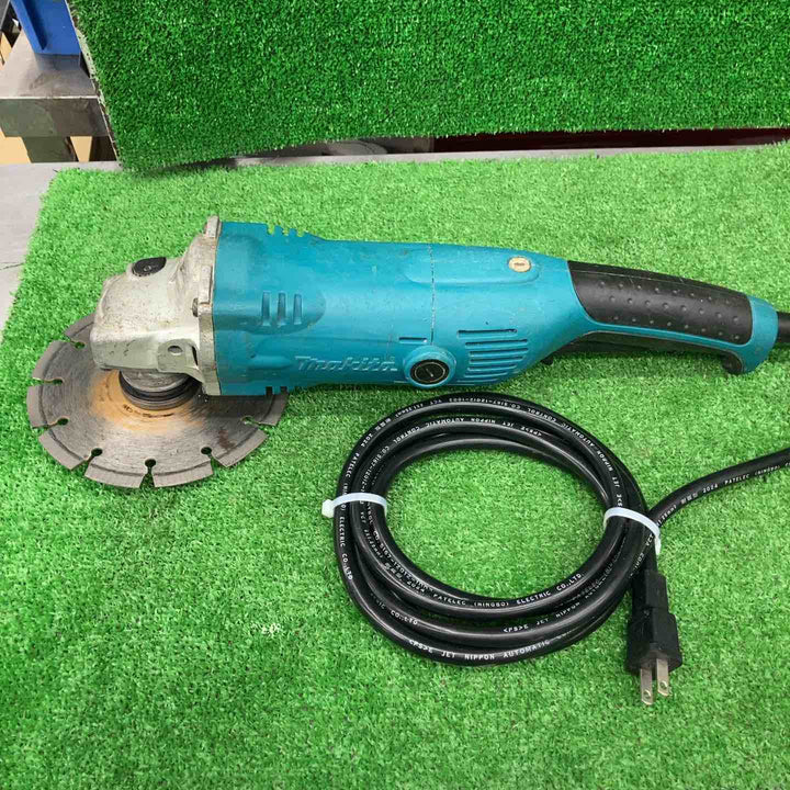 ☆マキタ(makita) 150mm電子ディスクグラインダ GA6021C カバーなし【桶川店】