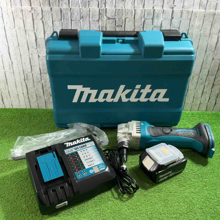 ◇マキタ(makita) コードレスニブラ JN161DRF 動作確認済【川口店】