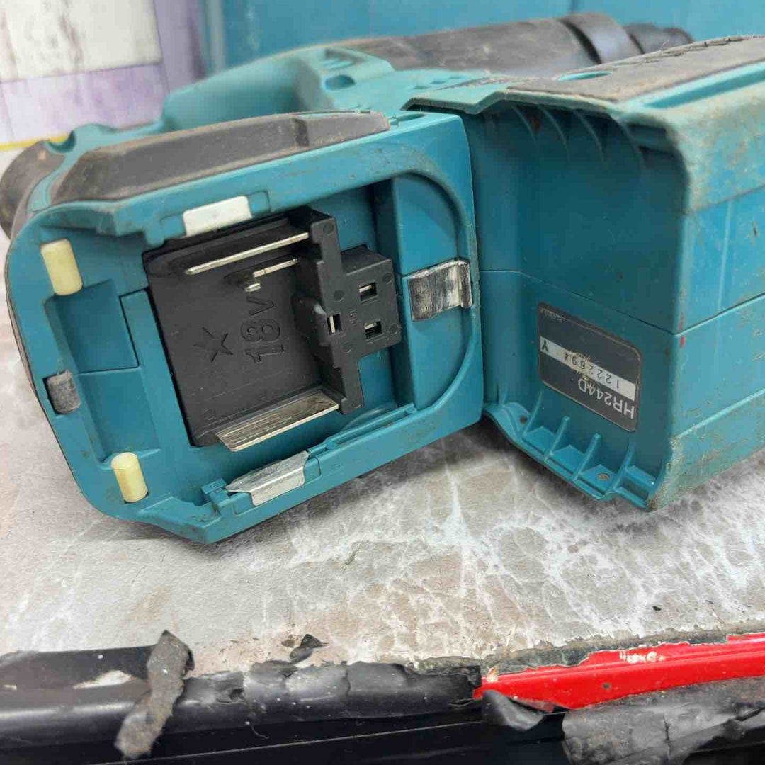 ★マキタ(makita) 24mmコードレスハンマドリル(本体+ケースのみ) HR244DZK【八潮店】