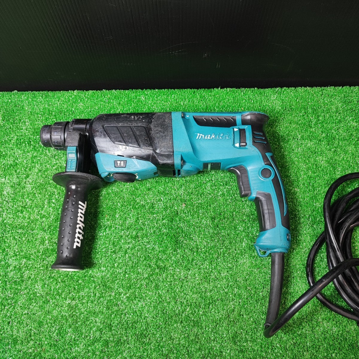 新色入荷★マキタ(makita) ハンマドリル HR2811Fアクトツール町田店より出品♪ 本体