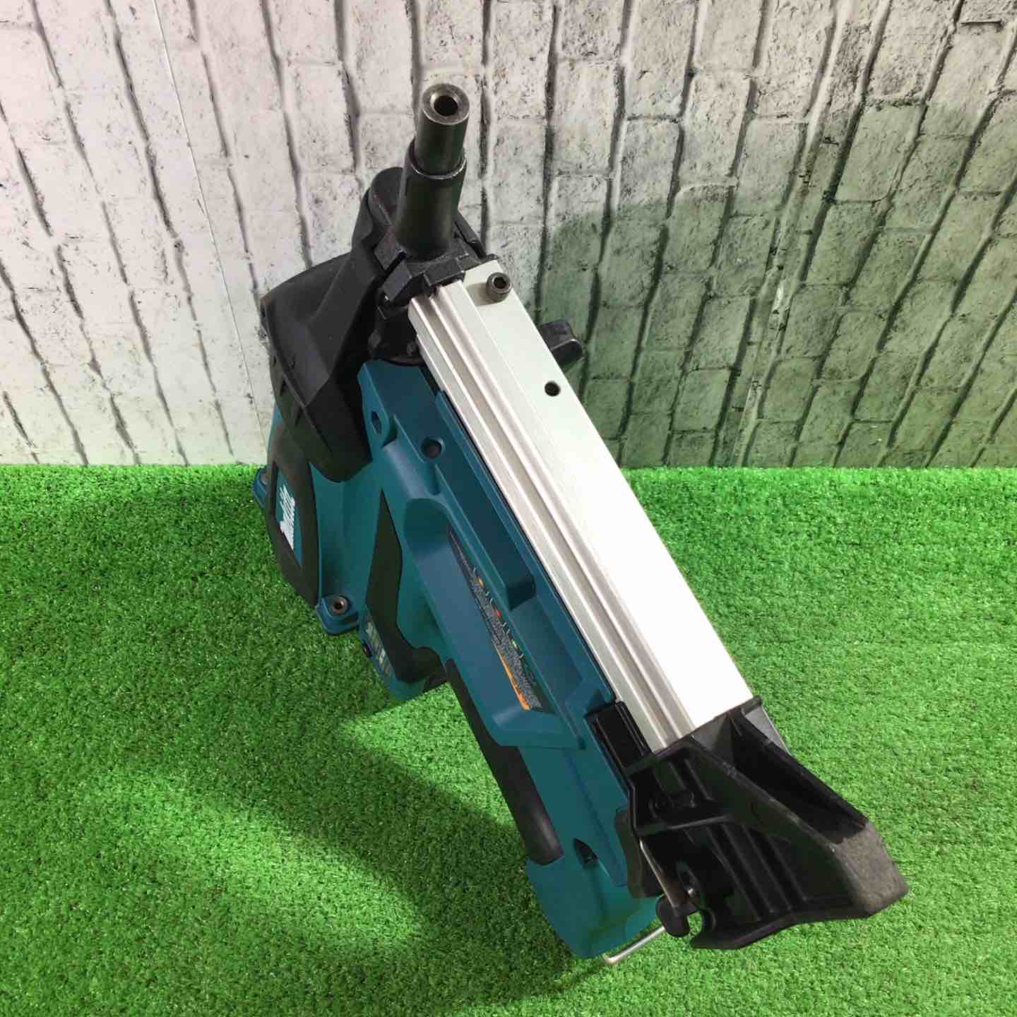 ☆マキタ(makita) コードレスコンクリート用ガスピン打ち機 GN420C