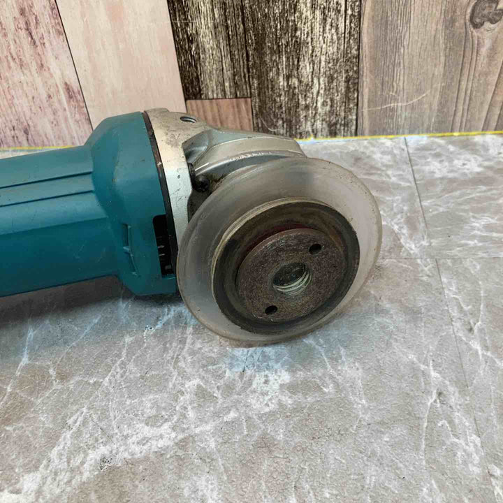 ☆マキタ(makita) 125mm ディスクグラインダ 9535B【八潮店】