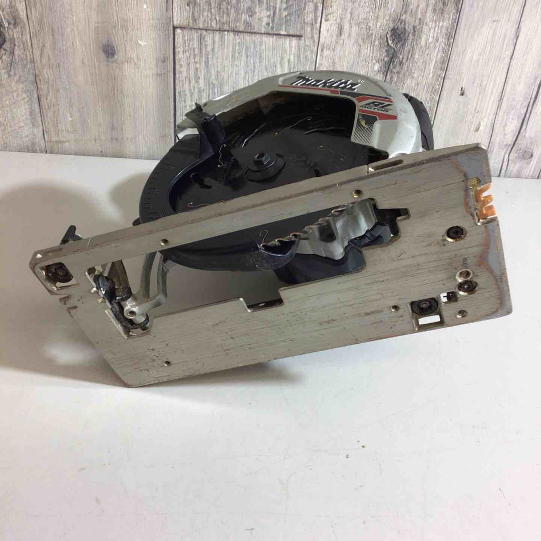 ★マキタ(makita) コードレス丸のこ HS631DZB【戸田店】