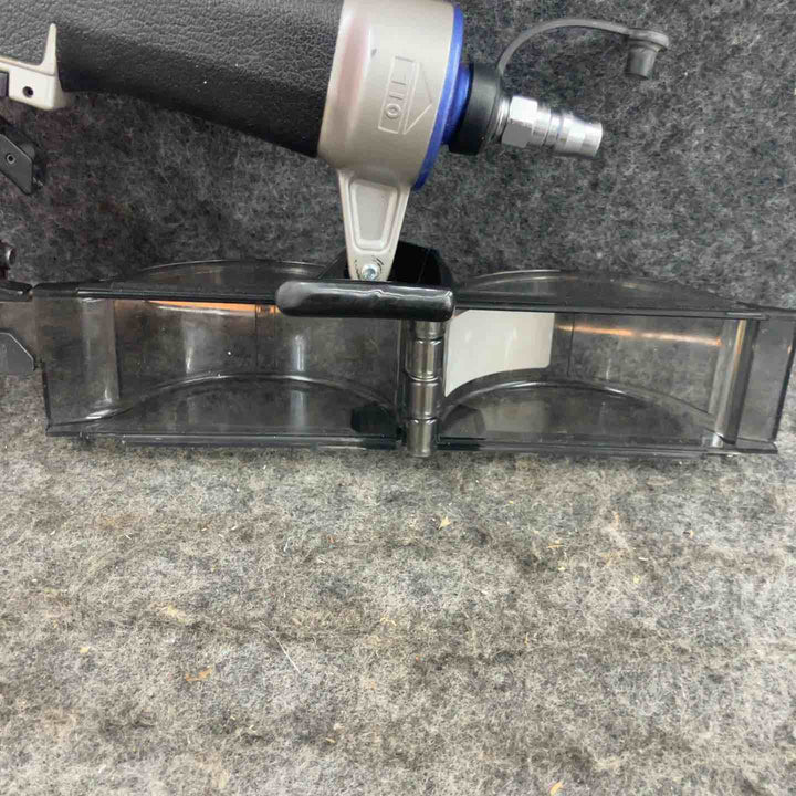 ☆マキタ(makita) 常圧釘打ち機 AN302P【鴻巣店】