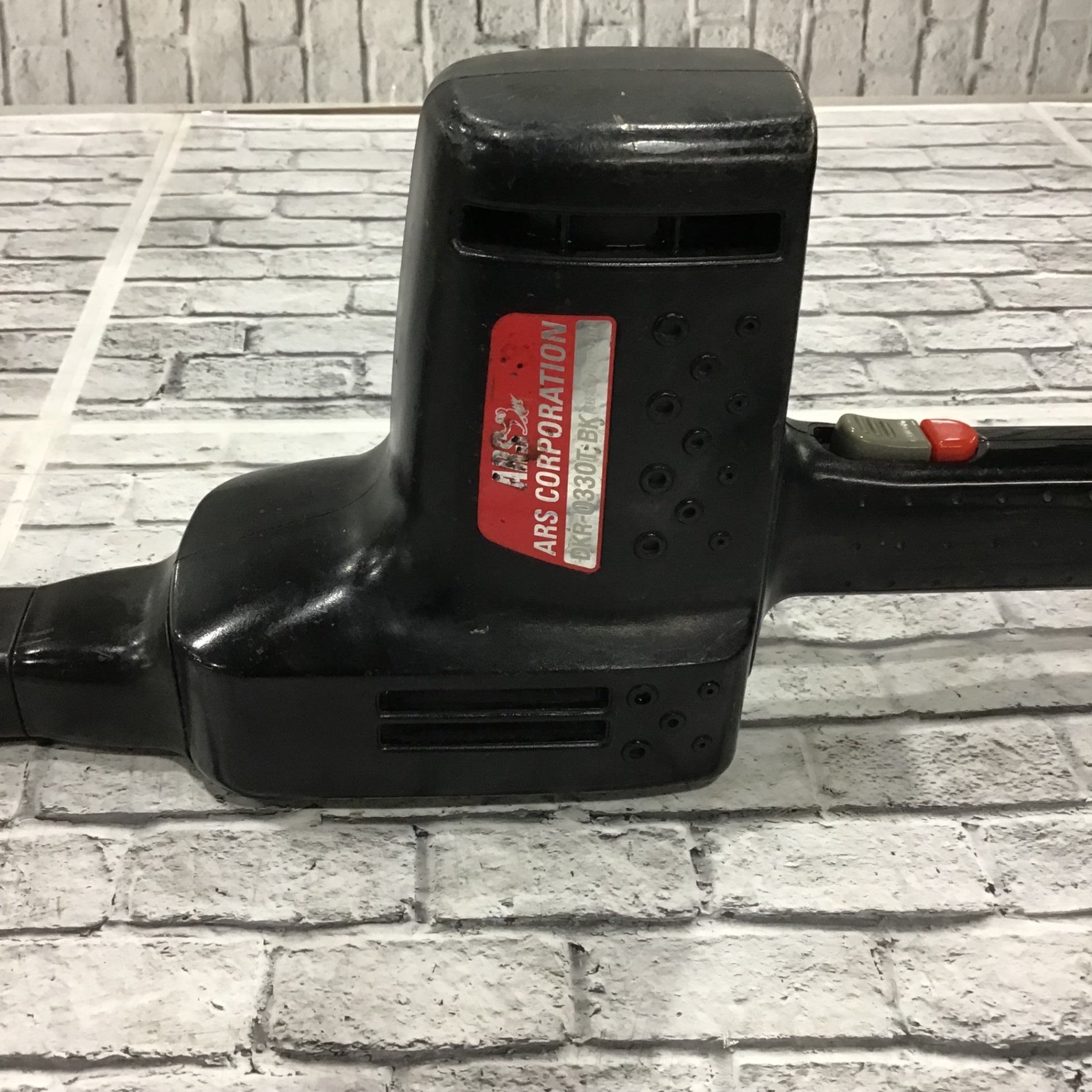 ARS 高枝電動バリカン DKR-0330T-BK【川口店】 – アクトツール