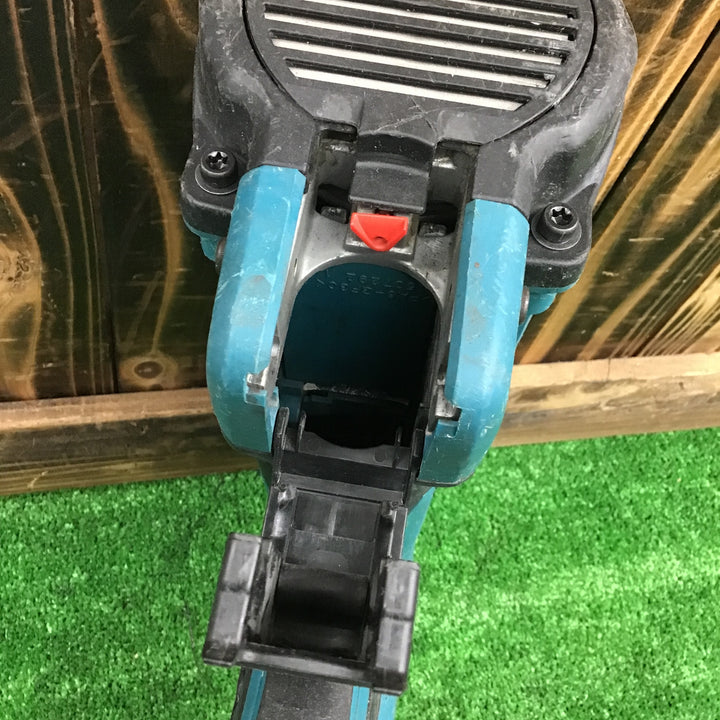 【中古品】マキタ(makita) コードレスコンクリート用ガスピン打ち機 GN420C ※バッテリ7.2V 1.0Ah・1.5Ah１個ずつ！※【桶川店】