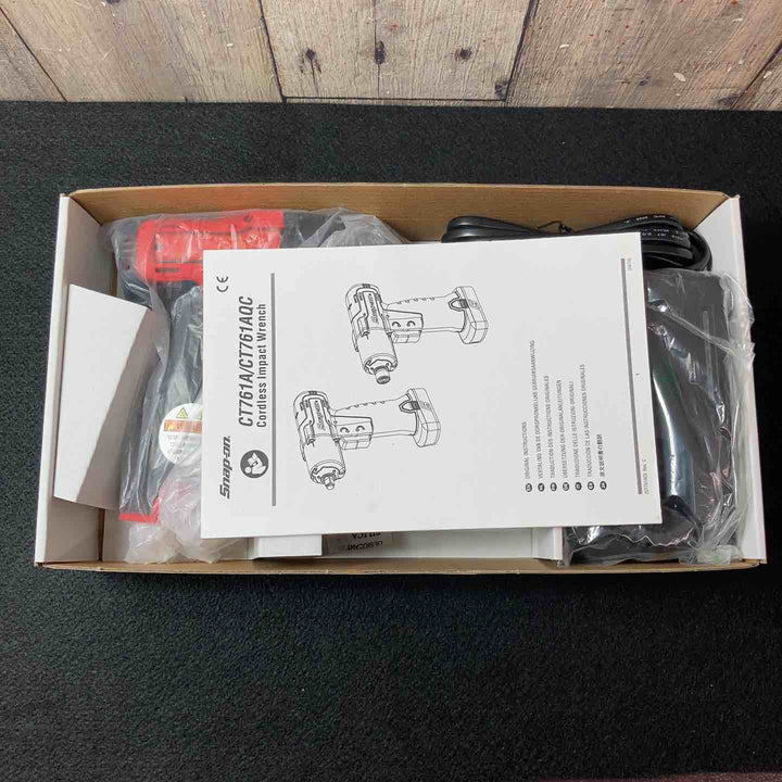【未使用(店頭展示品)】スナップオン(Snap-on) 電動マイクロインパクト CT761AJ2 本体のみ バッテリ無し充電器付【東大和店】