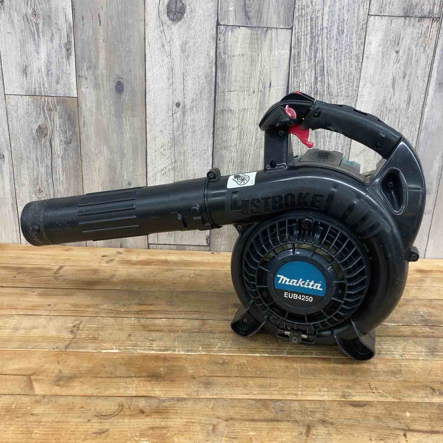 【中古】マキタ Makita EUB4250SP エンジンブロワ【ハンズクラフト佐賀】 makita (マキタ) エンジンブロワ 集じん機 排気量24.5cm3 EUB4250 中古