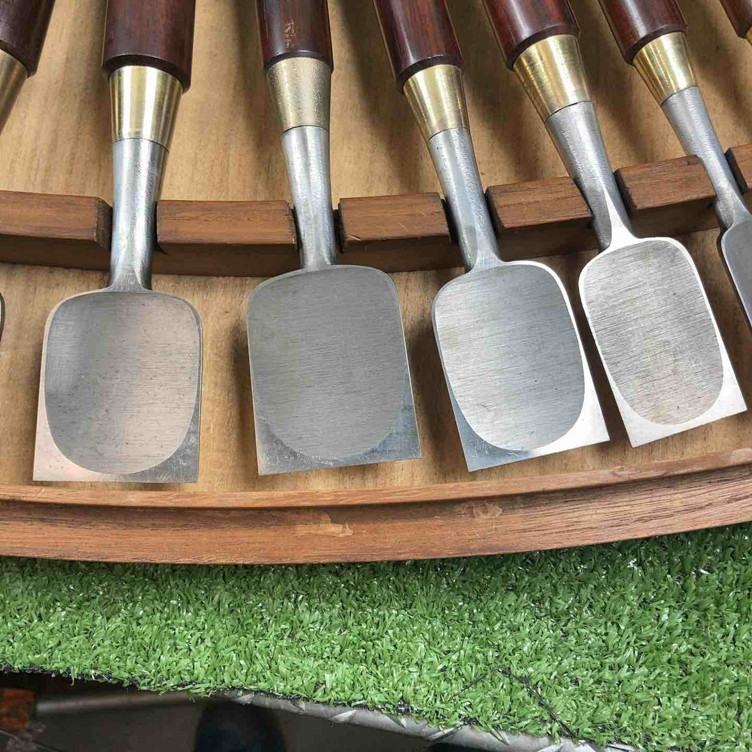 【長期保管品】鑿 紫檀柄鑿 銘：山弘 16本組【川崎店】
