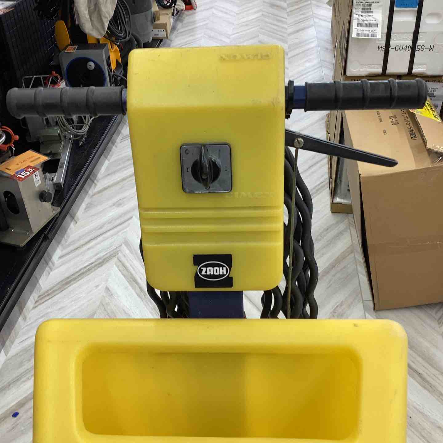 店頭受取り限定】 蔵王産業 スプレーバルチャー/カーペット洗浄機/電動