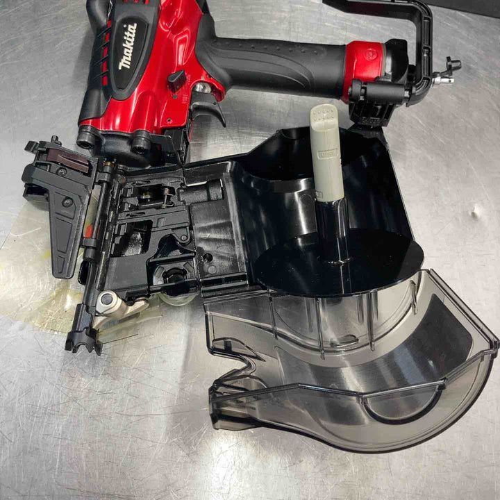 【中古美品】 マキタ(makita) 90mm 高圧エア釘打ち機 AN931H 【東大和店】