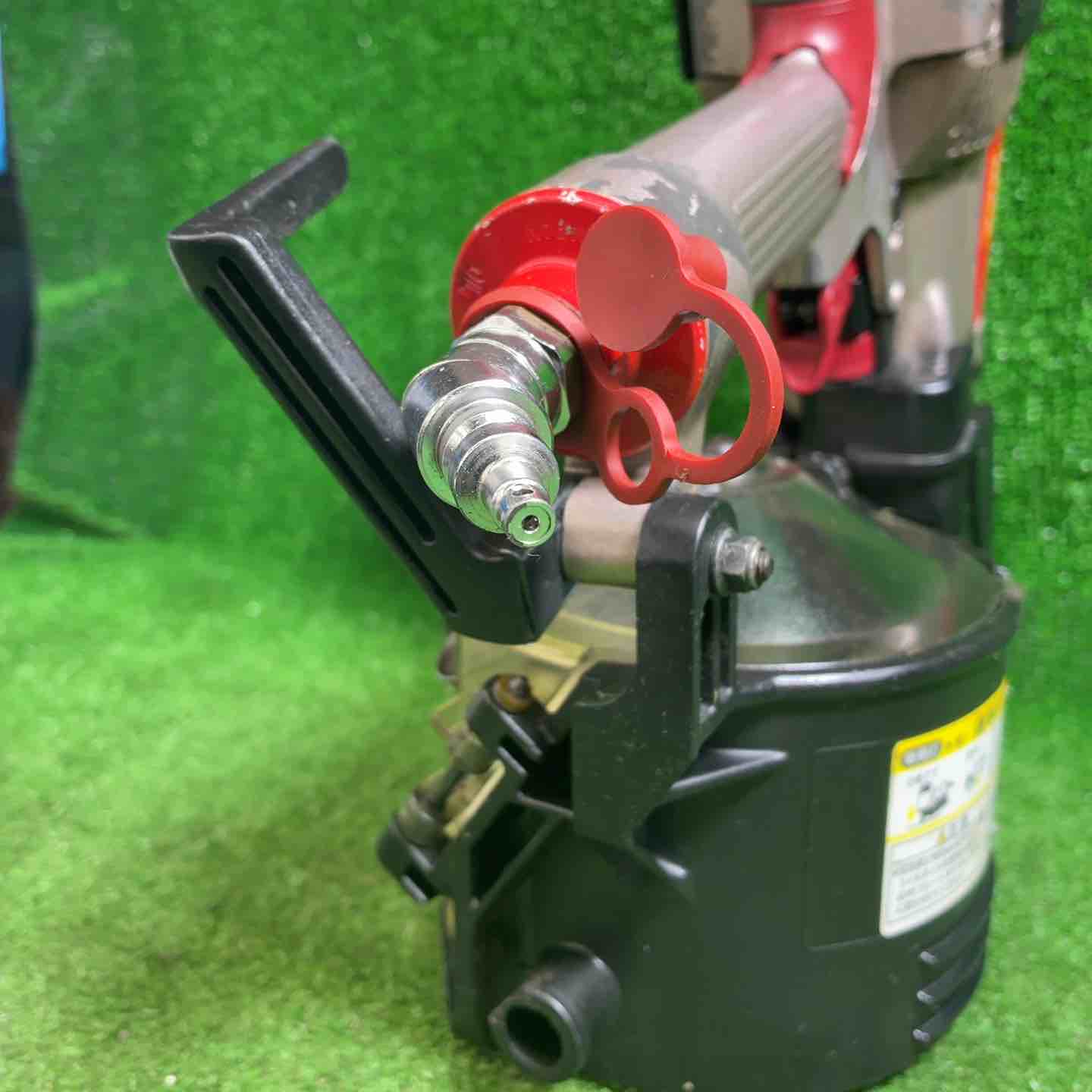 中古品】 マックス(MAX) 高圧エア釘打ち機 HN-75N1 【藤沢店