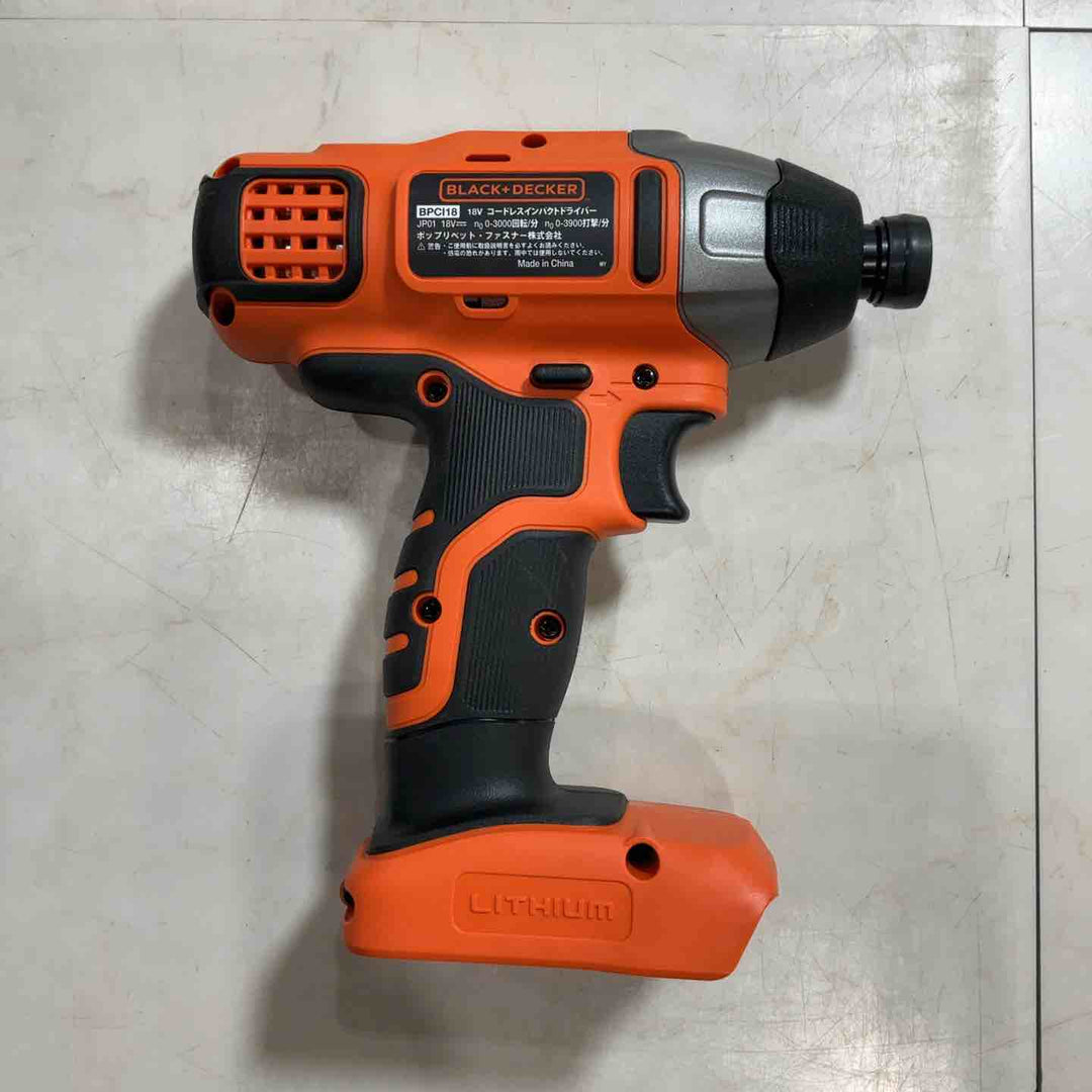 ブラックアンドデッカー　バッテリー×2個、充電器、ケース付き【川口店】