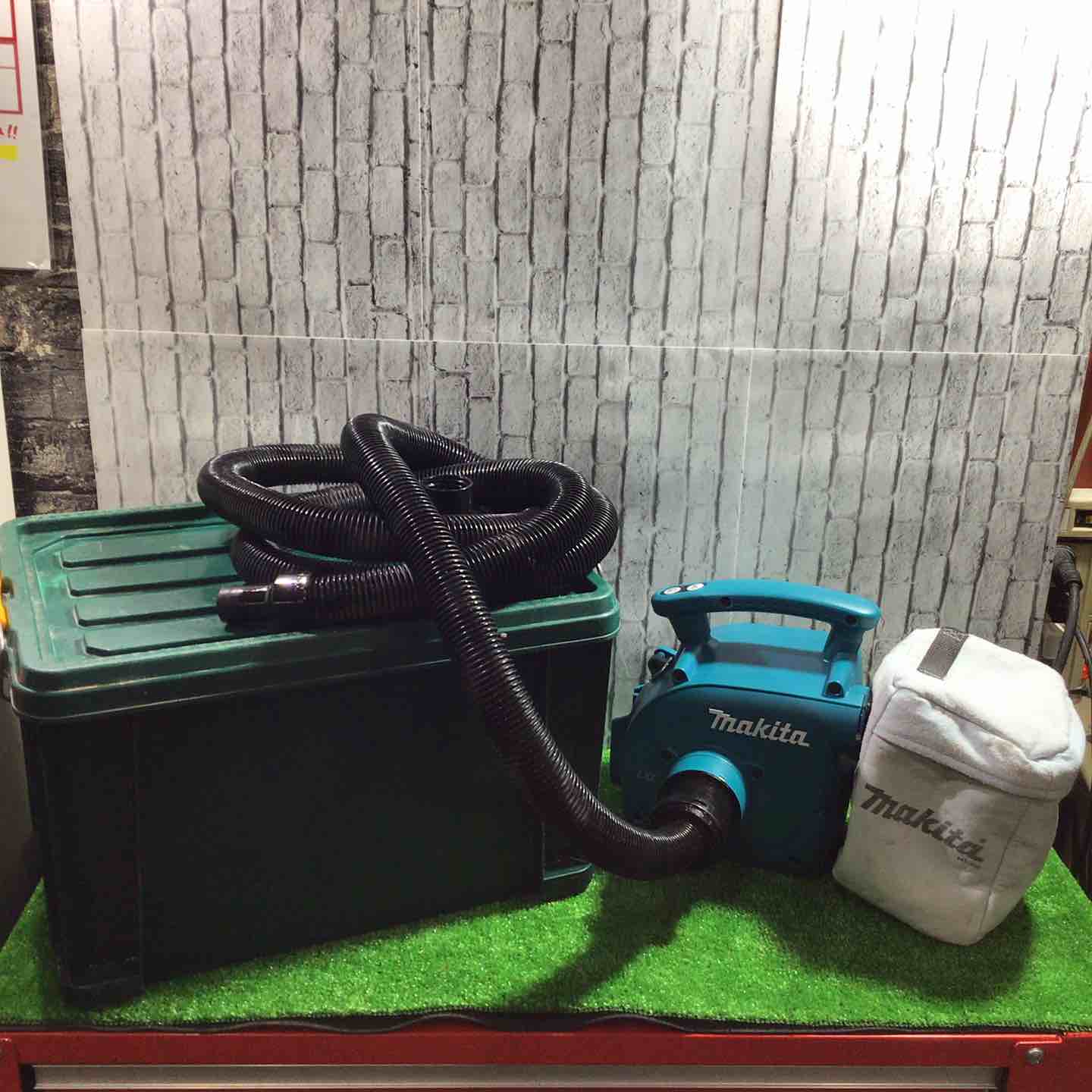 ☆マキタ(makita) コードレス集じん機 VC350DZ【鴻巣店】 バイク ☆マキタ(makita) コードレス集じん機 VC350DZ【鴻巣店】