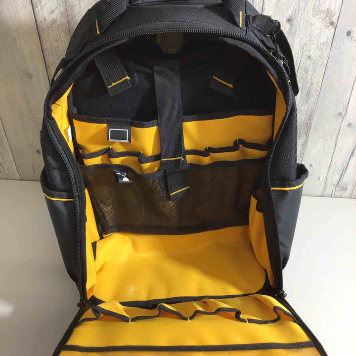 【美品】デウォルト(DEWALT) 防水仕様 キャスター付き バックパック リュック 黄色 イエロー【戸田店】