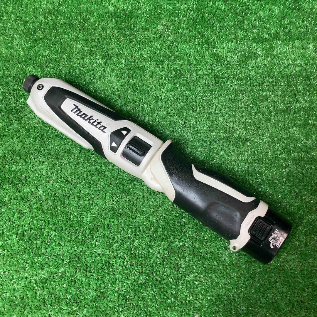 ☆マキタ(makita) コードレスペンインパクトドライバ TD021DSHSP【岩槻店】