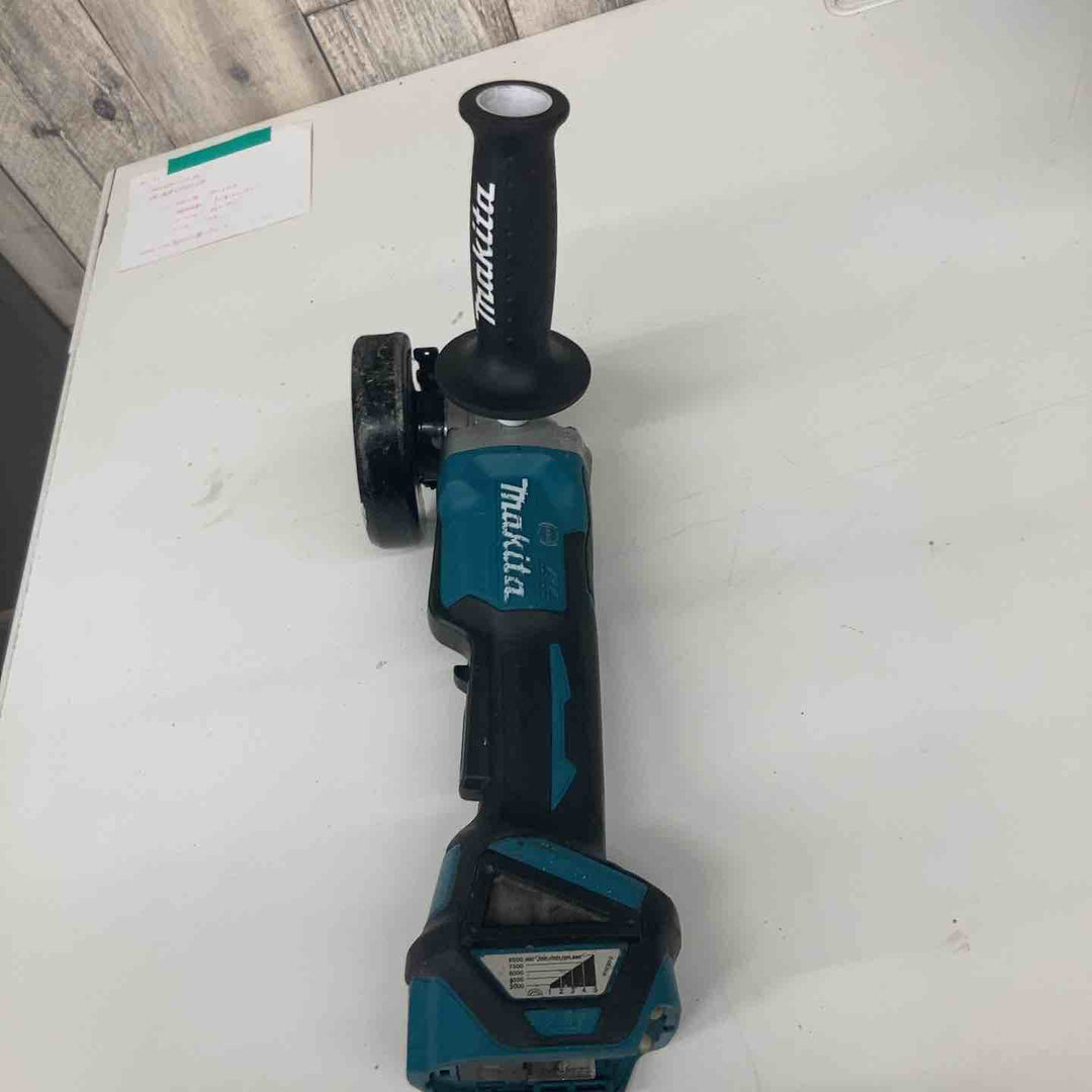 ★マキタ(makita) 100mmコードレスディスクグラインダ GA418DZ　本体のみ、18V対応【戸田店】