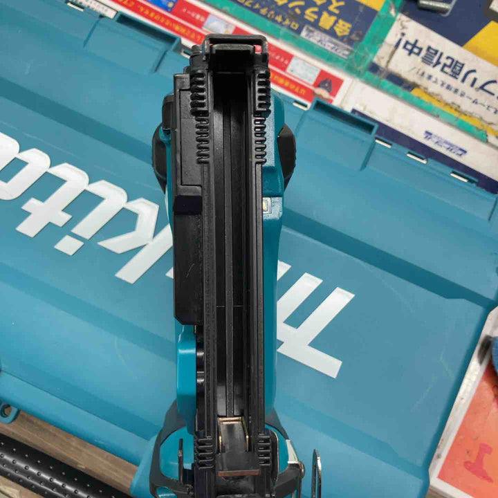 ★マキタ(makita) コードレスタッカー ST121DZK　18V対応【戸田店】