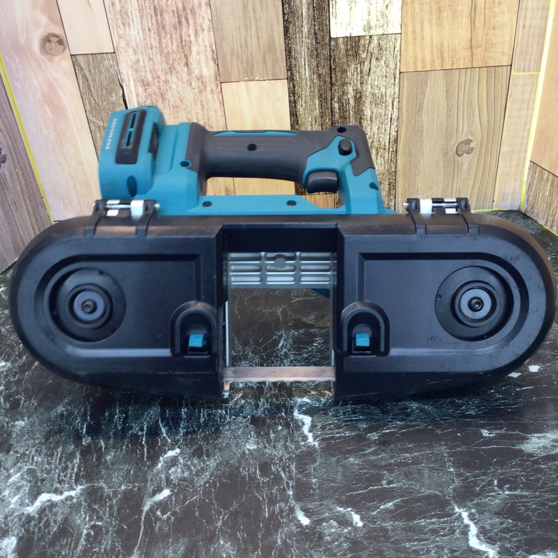 ☆マキタ(makita) コードレスポータブルバンドソー PB183DZ【八潮店
