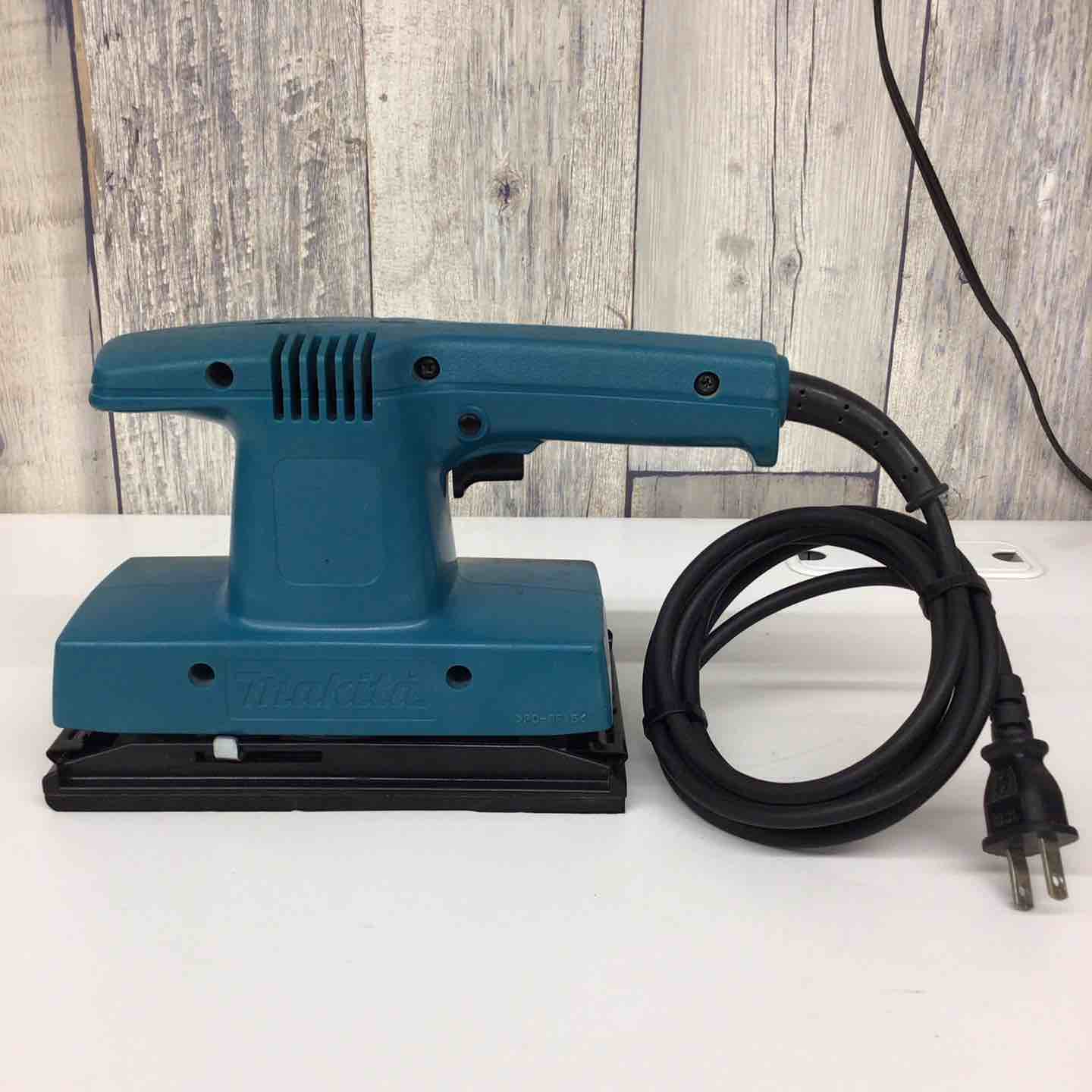 マキタ(Makita) 9035N ダブル 仕上サンダ 【公式通販】