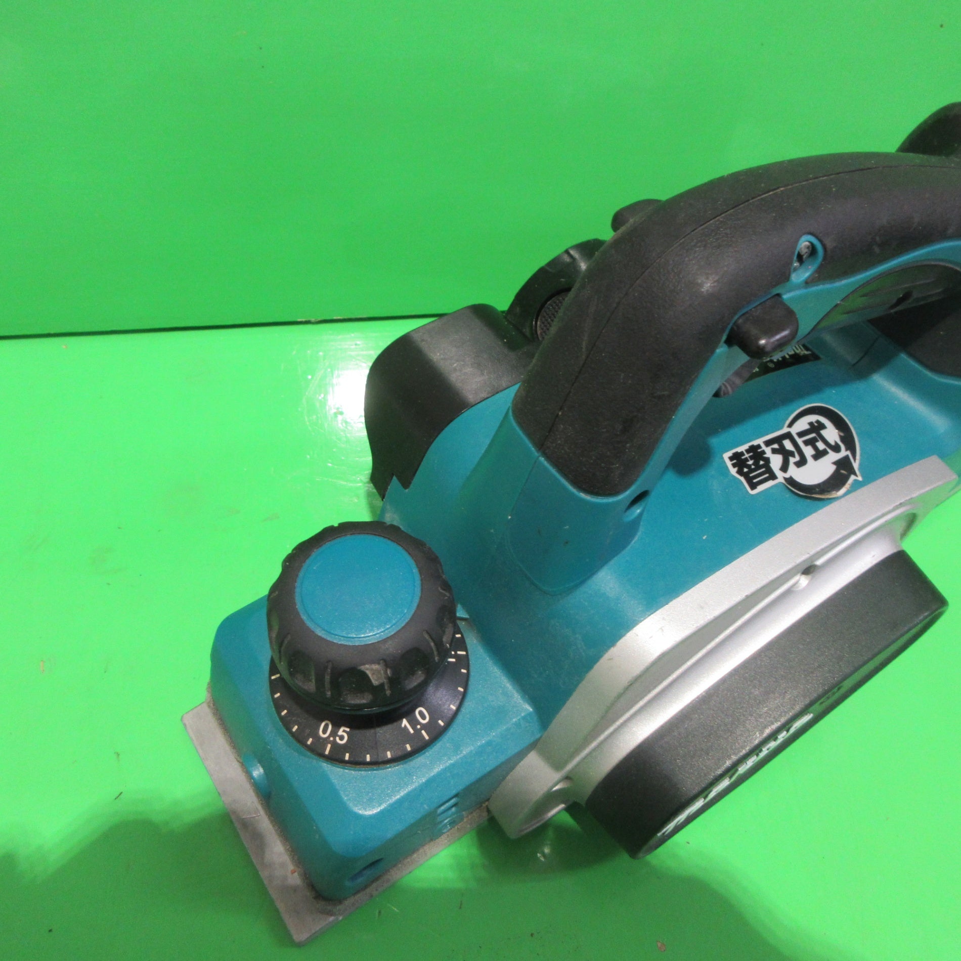 ☆マキタ(makita) コードレスカンナ KP180DZ【町田店】 – アクトツール