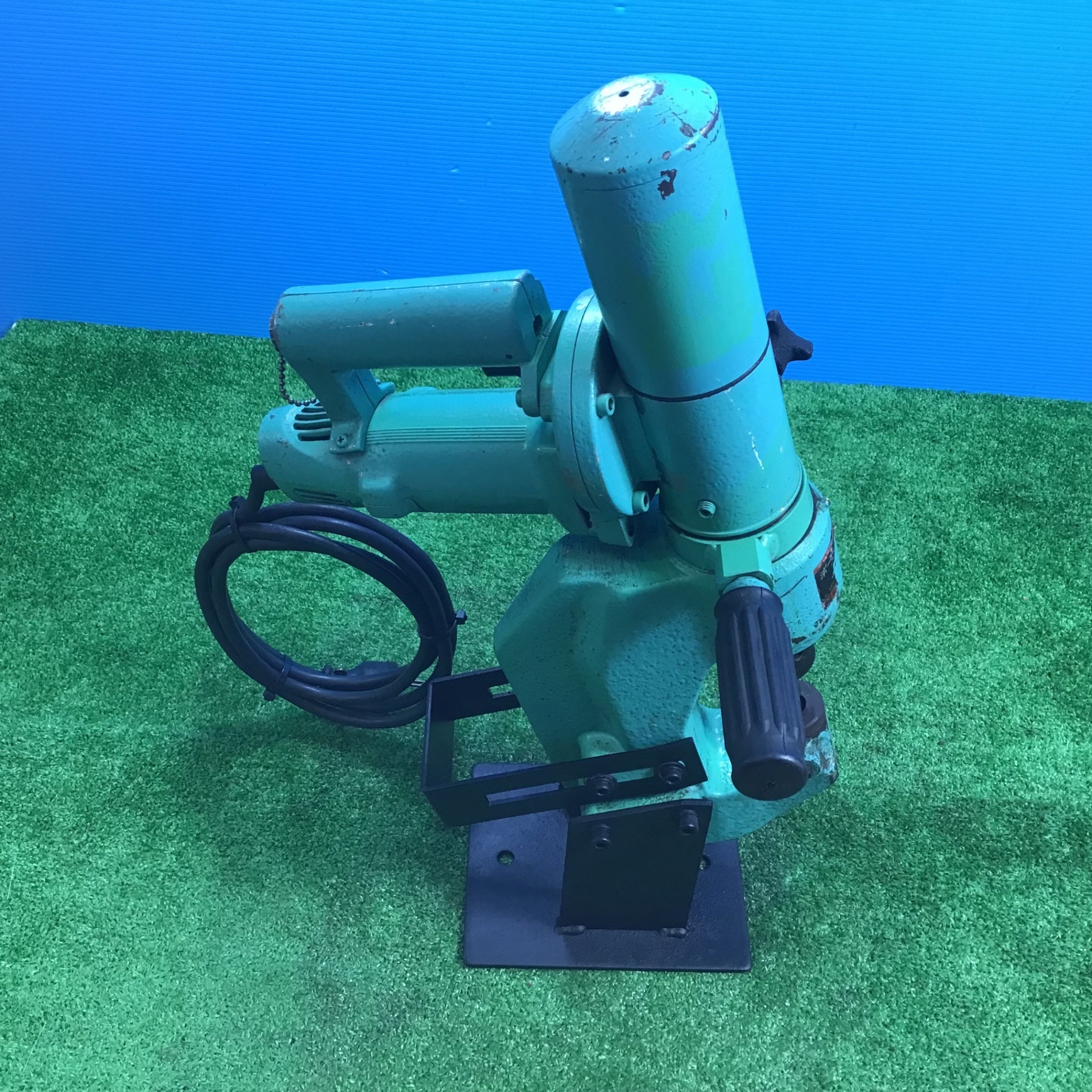 亀倉精機 KAMEKURA AP-2 ポートパンチャー 電動油圧式パンチャー 亀倉精機 KAMEKURA AP-2 ポートパンチャー 電動油圧式パンチャー