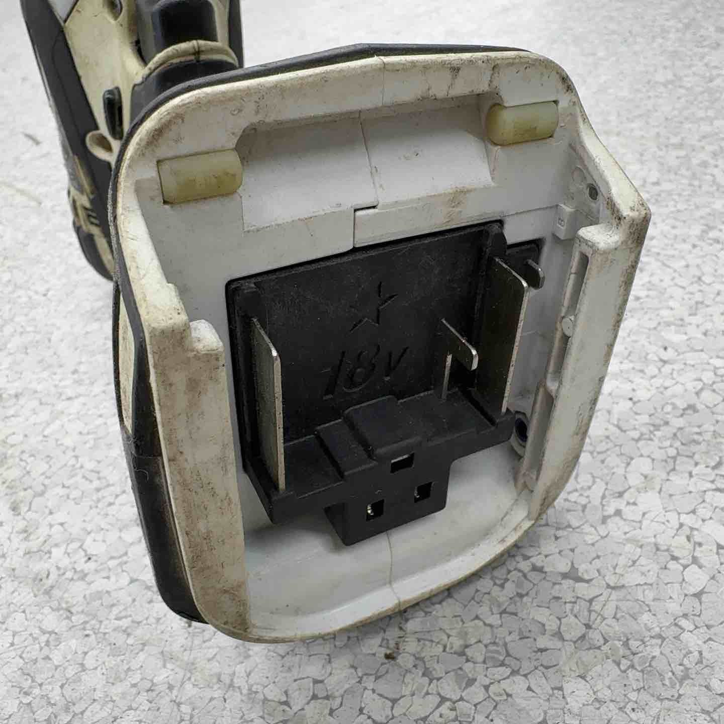 ◇マキタ(makita) コードレスインパクトドライバー TD146DX2ZW 本体のみ 白【八潮店】 ◇マキタ(makita) コードレスインパクトドライバー TD146DX2ZW 本体