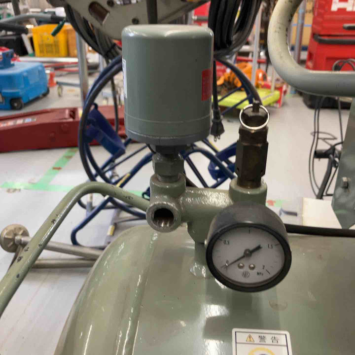 【動作未確認 店頭受取り限定】日立産機三相【400V】7.5馬力5.5OP-9.5GB5 50Hz電源を繋げる線とスイッチ、メーター欠品③【戸田店】