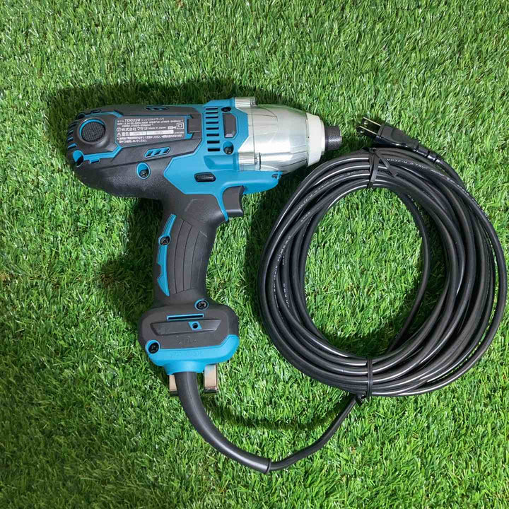 ☆マキタ(makita) インパクトドライバ TD0220【戸田店】