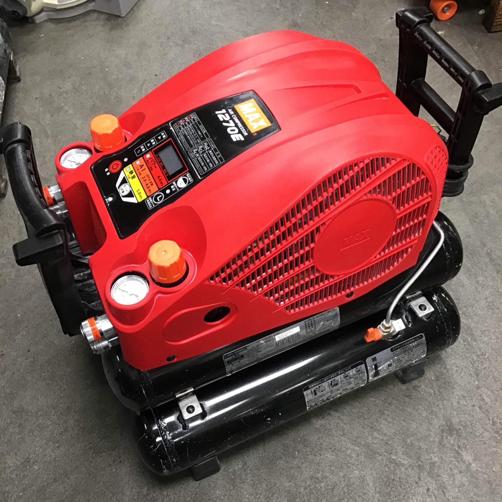 【得価格安】☆MAX～エアーコンプレッサーAK-HH1270E★高圧＝高圧☆中古品！メーカーメンテナンス済み！★ コンプレッサー