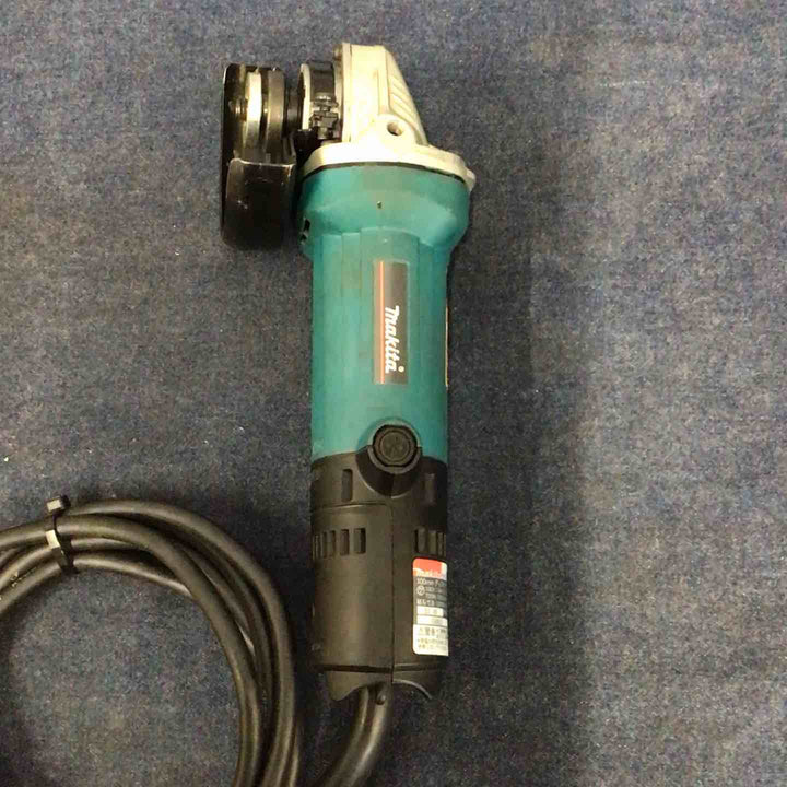 ☆マキタ(makita) 100mmディスクグラインダ 9533B【八潮店】