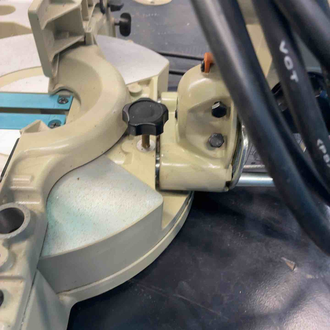 【中古品】 マキタ (makita) 216mm スライドマルノコ LS0814FL 【藤沢店】