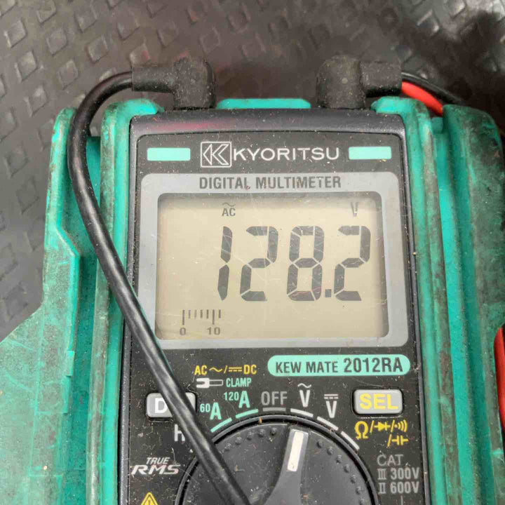【現状品】◇トモサダ(友定) パーフェクトトランス T-1 昇圧器 2kVA 100V 昇圧確認済み。【鴻巣店】