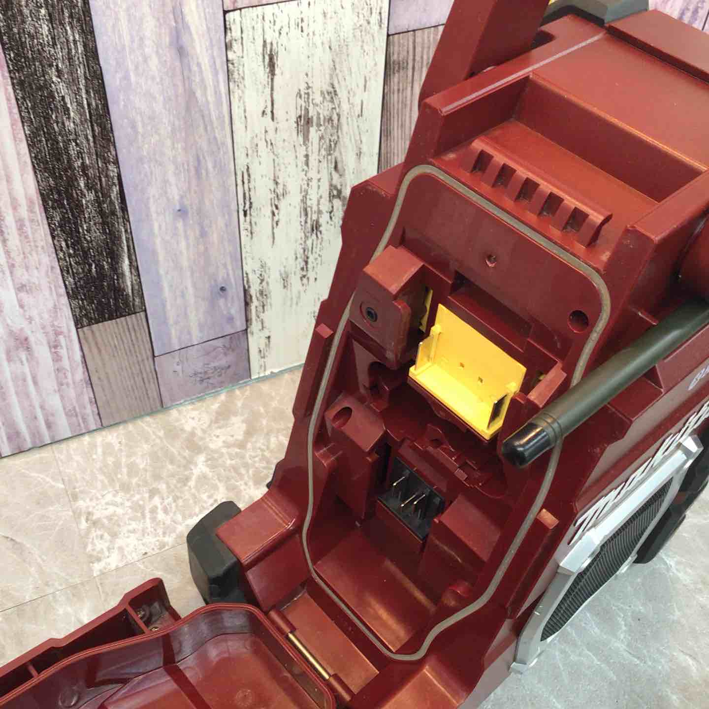 ◇マキタ(makita) コードレスラジオ MR108AR(限定色：オーセンティック