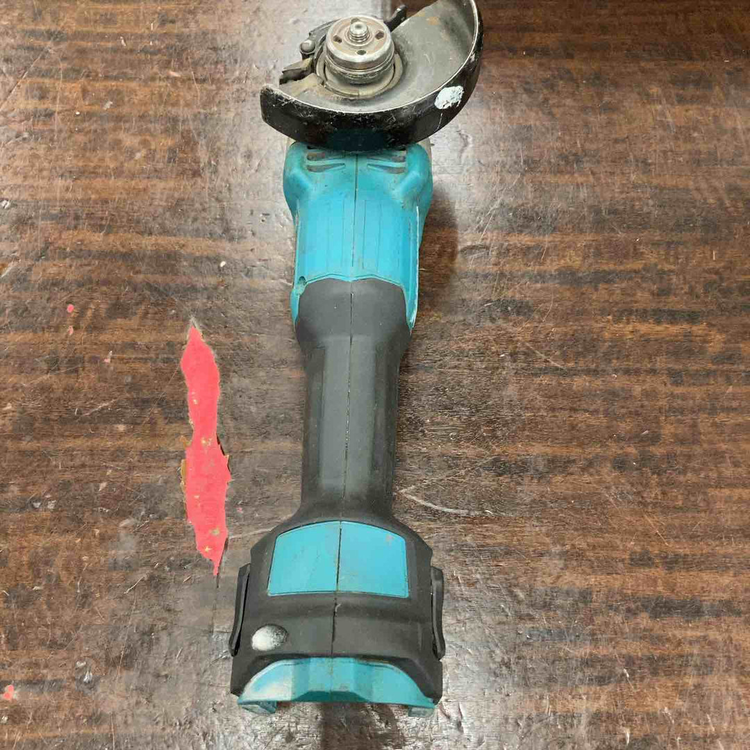☆マキタ(makita) 100mmコードレスディスクグラインダ GA404DZN (GA404DN)【川崎店】