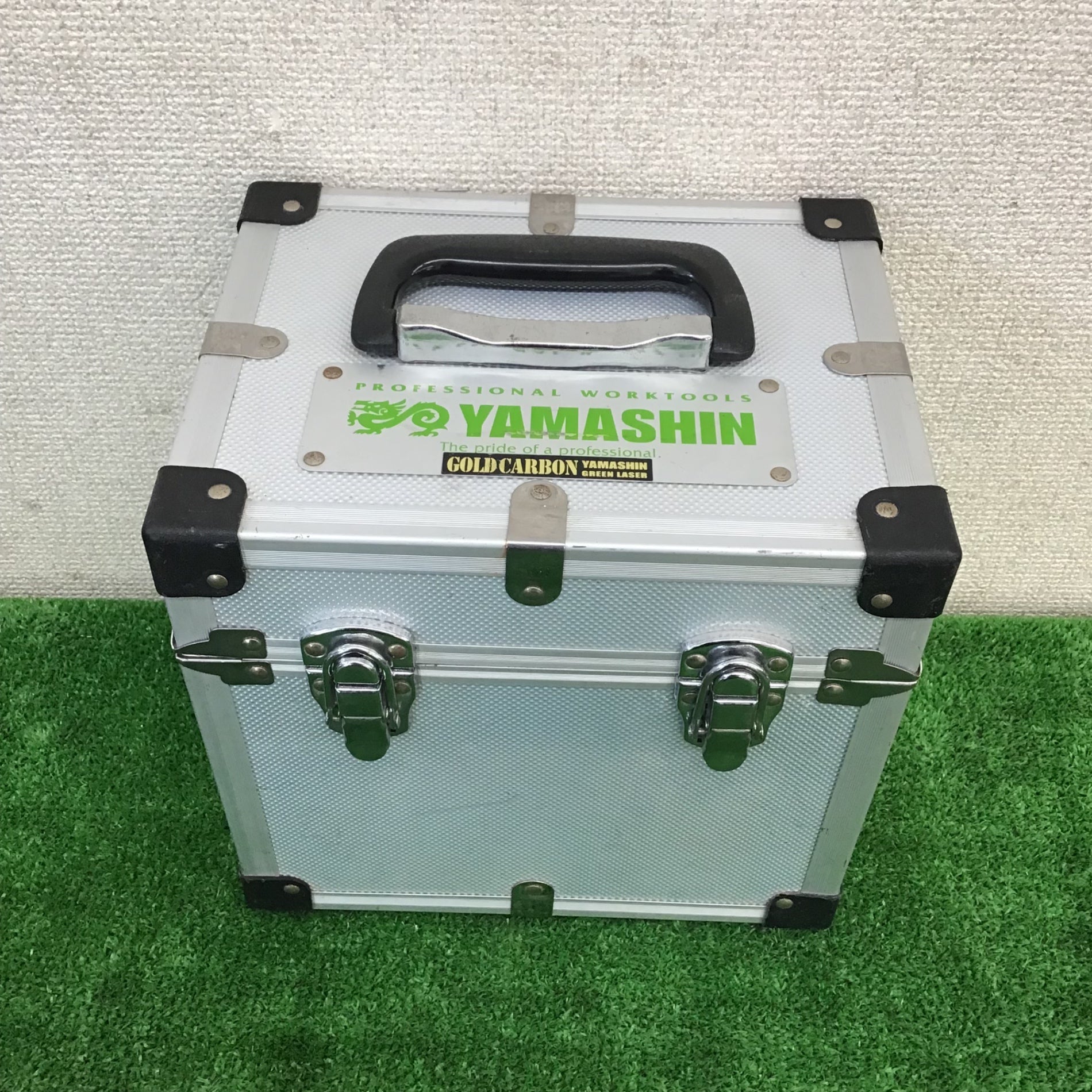 現状品】山真製鋸/YAMASHIN グリーンレーザー墨出し器 GLZ-4PLUS GC 【鴻巣店】 – アクトツールオンラインショップ