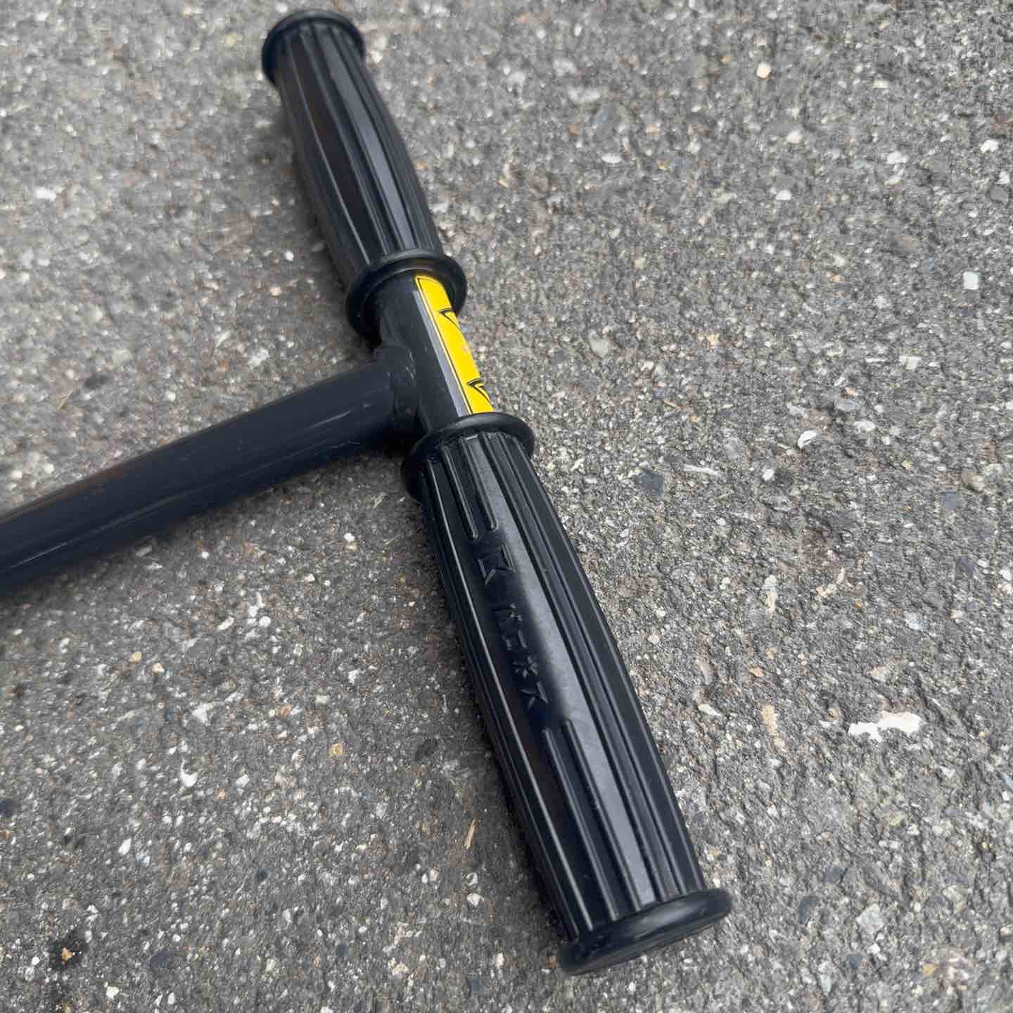 中古】 バロネス タインエアレーター ターフカッタ セット 穴あけ器 芝