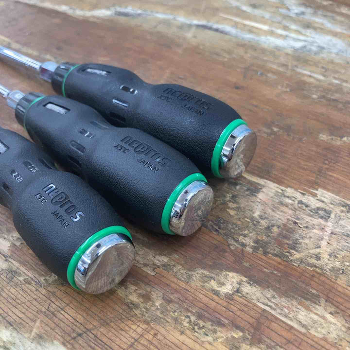 ▲ネプロス(nepros)樹脂柄マイナスドライバーセット4本　NTD1M04【柏店】