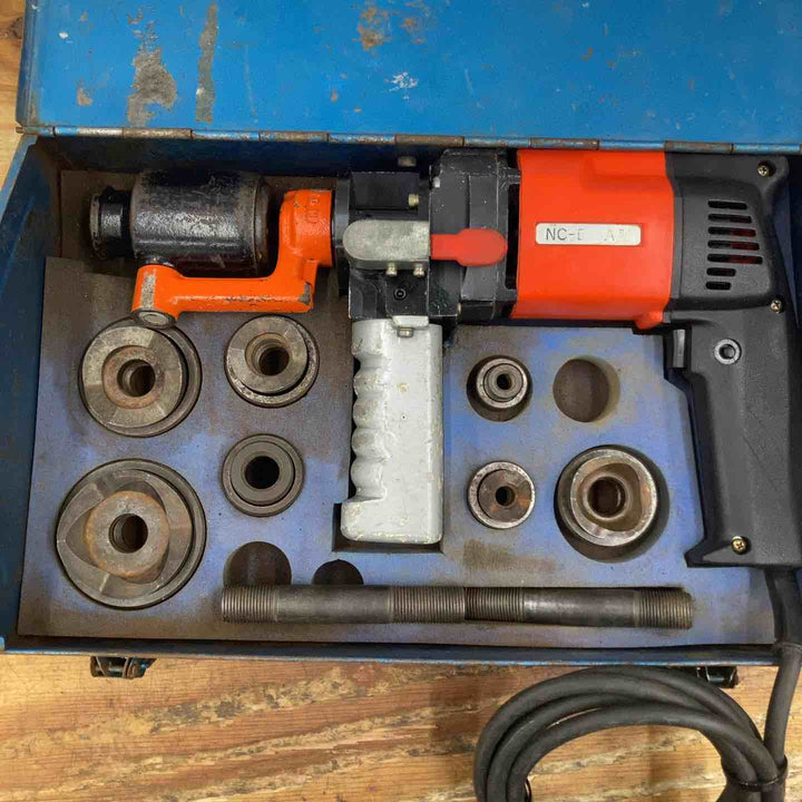 ◇西田製作所　携帯用電動油圧式鋼板穴あけ機　NC-EF-A型【柏店】