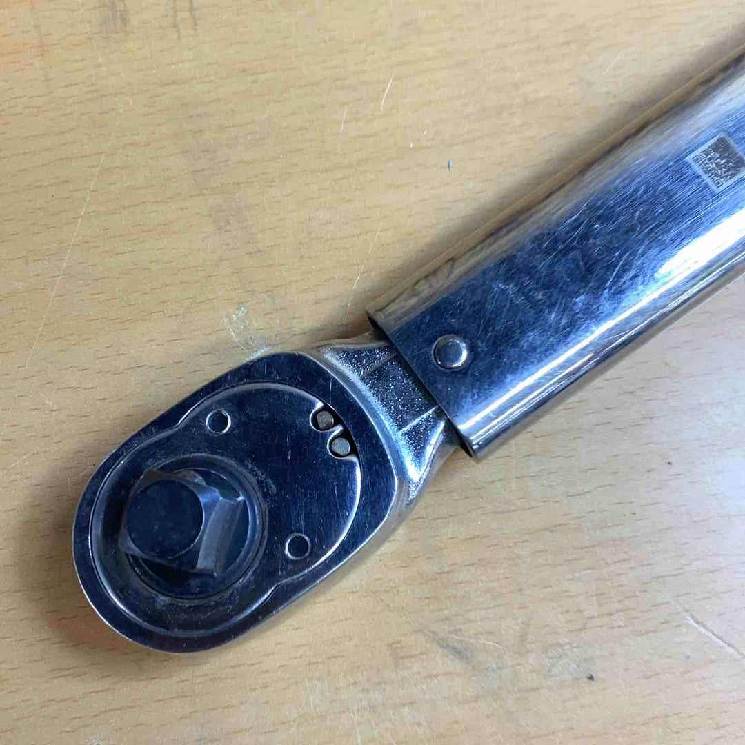 東日(TOHNICHI) プレセット形トルクレンチ QL200N4 現状品 ジャンク 保証なし ノークレームノーリターンでお願いします 【越谷店】