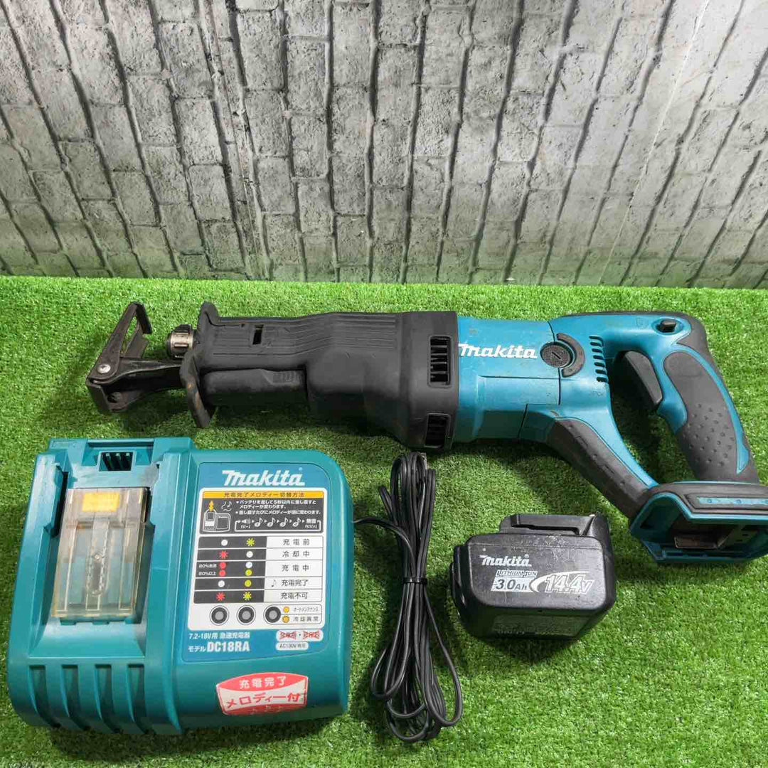 ★マキタ(makita) コードレスレシプロソー JR141DRF 状態要確認 14.4V3.0Ahバッテリー 、充電器、ケース【川口店】