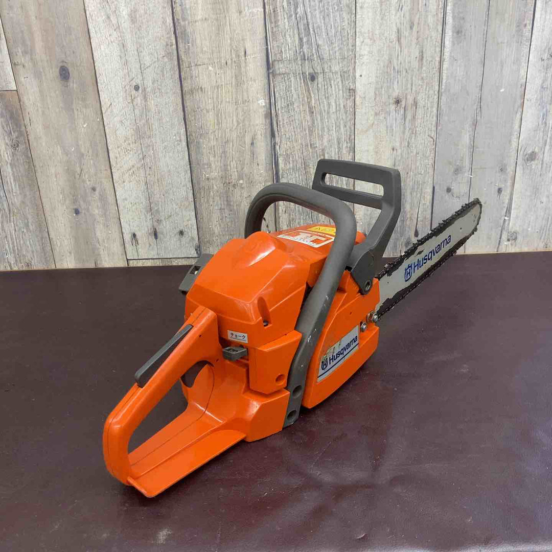 【中古品】Husqvarna(ハスクバーナ) エンジンチェンソー 137型【東大和店】