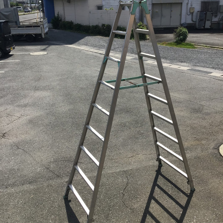 【現状品 / 店頭受取り限定】アルインコ ９尺脚立 MA-270FD 【鴻巣店】